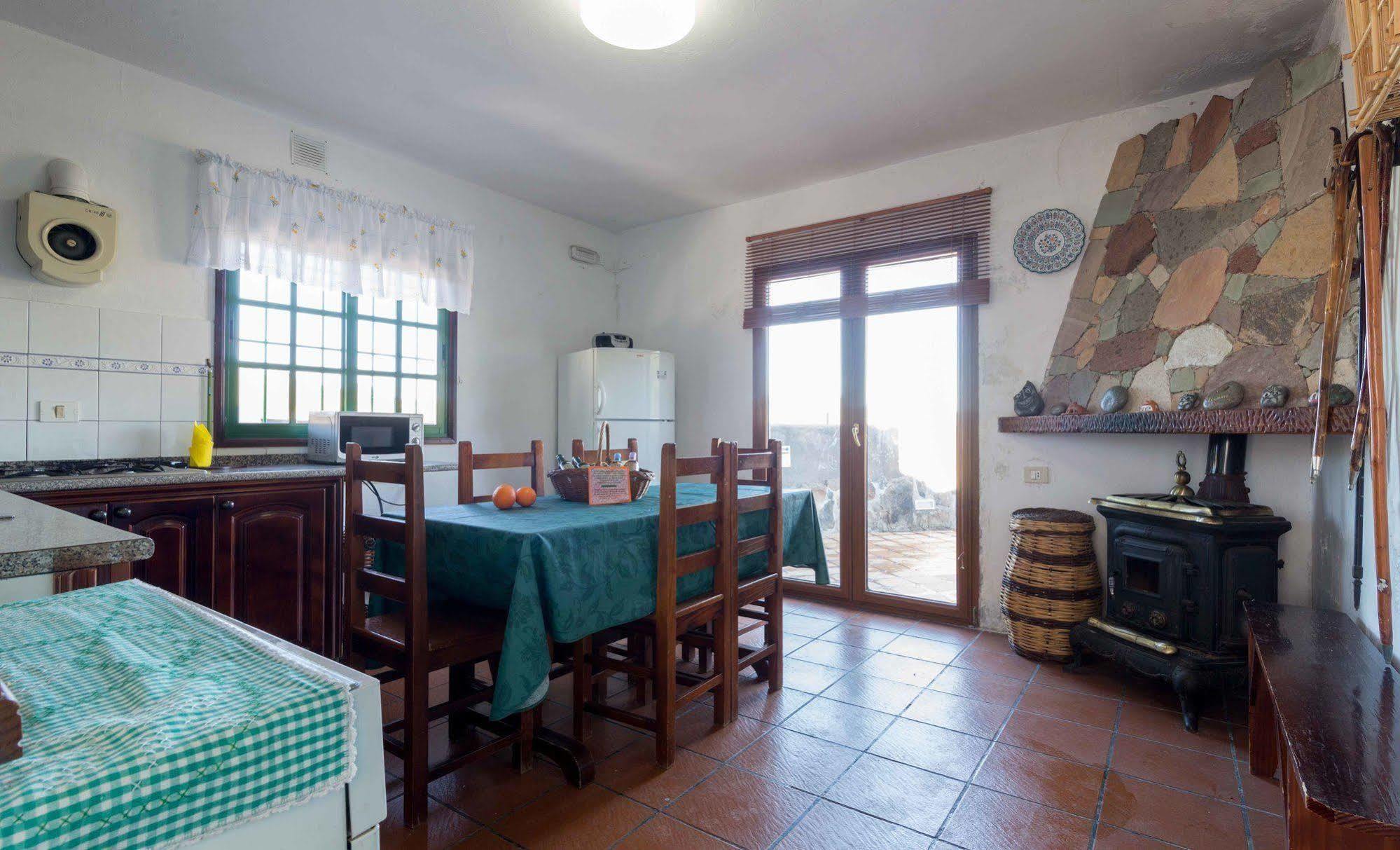 아르테나라 Casa Cueva El Caidero 게스트하우스 외부 사진